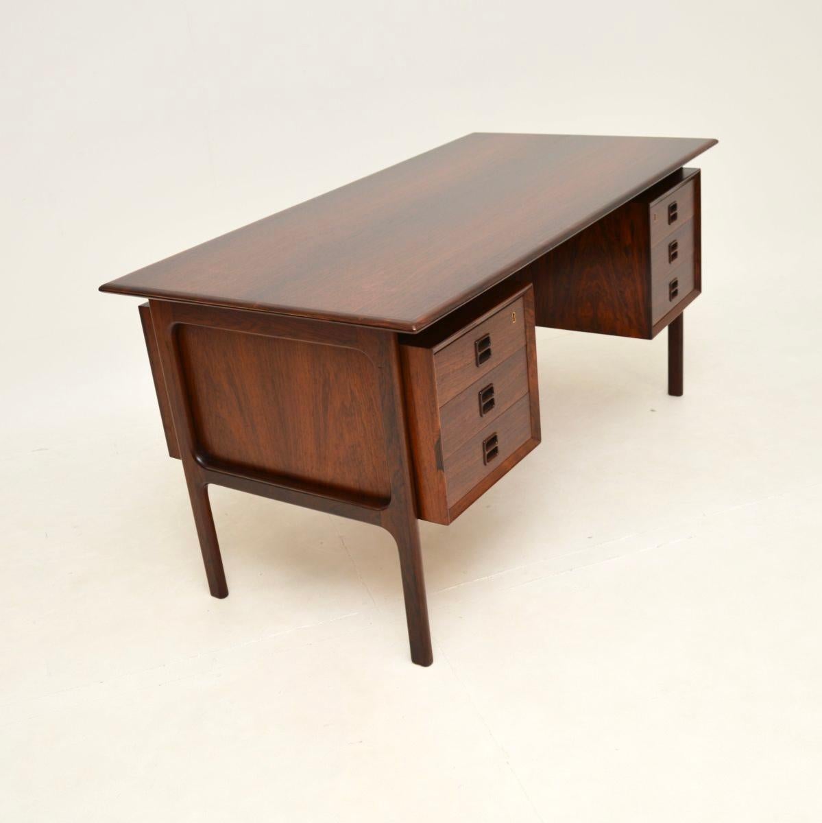 Danish Vintage Desk by Arne Vodder In Good Condition In London, GB
