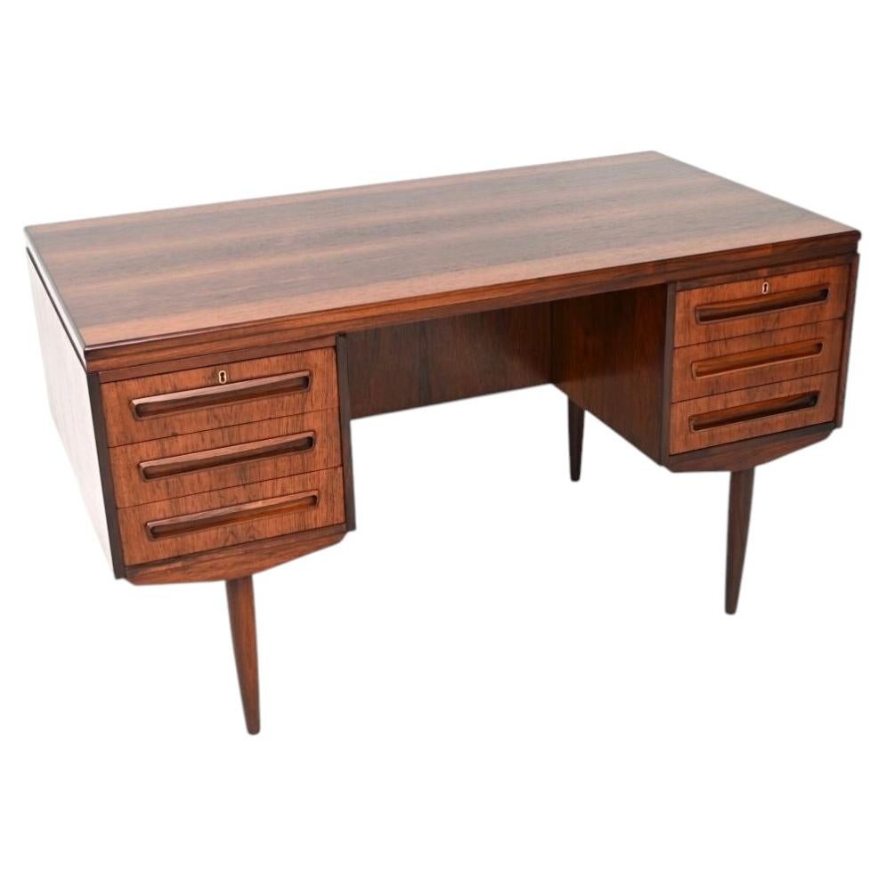 Bureau vintage danois conçu par J. Svenstrup pour AP Mobler en vente