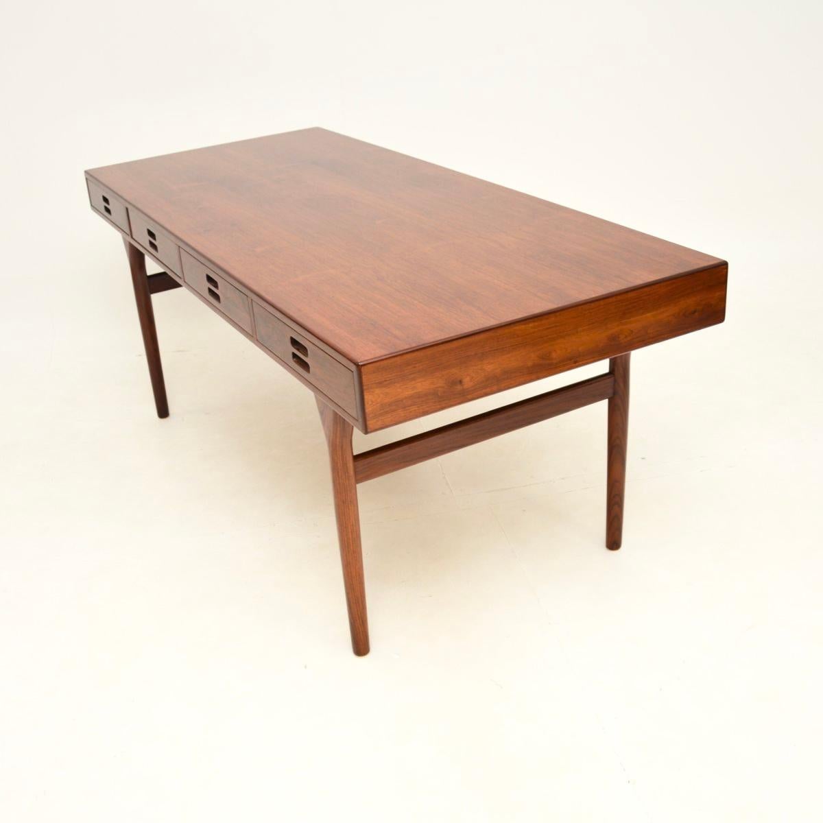 Dänischer Vintage-Schreibtisch von Nanna Ditzel für Soren Willadsen im Zustand „Gut“ im Angebot in London, GB