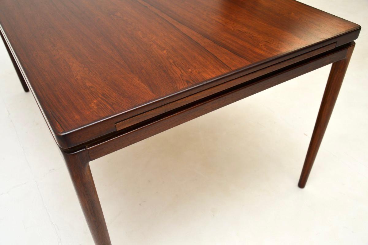 Table et chaises de salle à manger danoises vintage de Johannes Andersen en vente 4