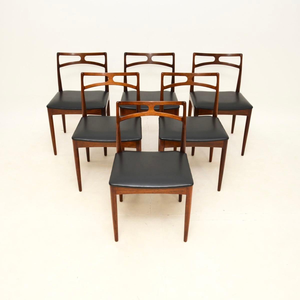 Table et chaises de salle à manger danoises vintage de Johannes Andersen en vente 5