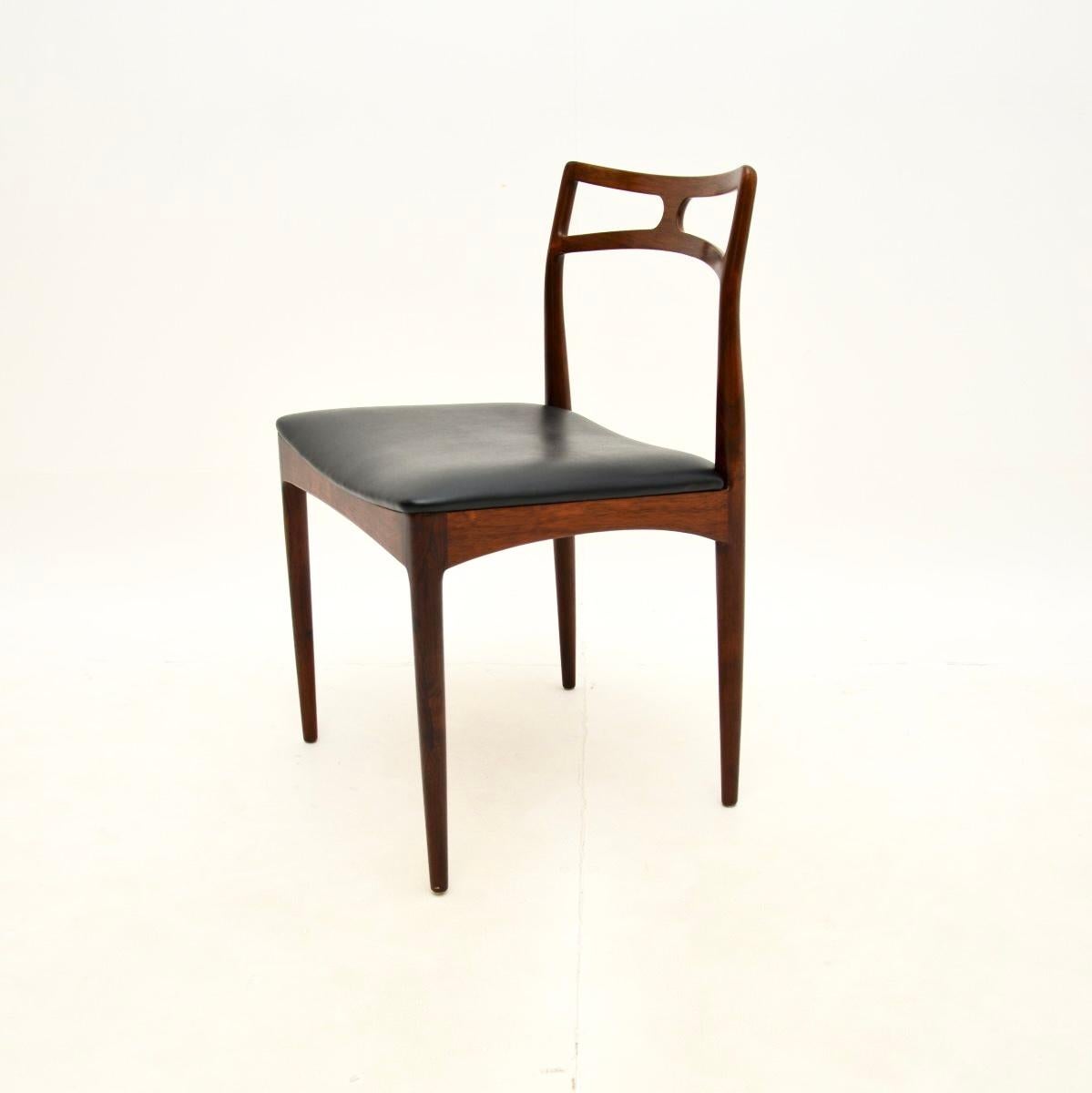 Table et chaises de salle à manger danoises vintage de Johannes Andersen en vente 7