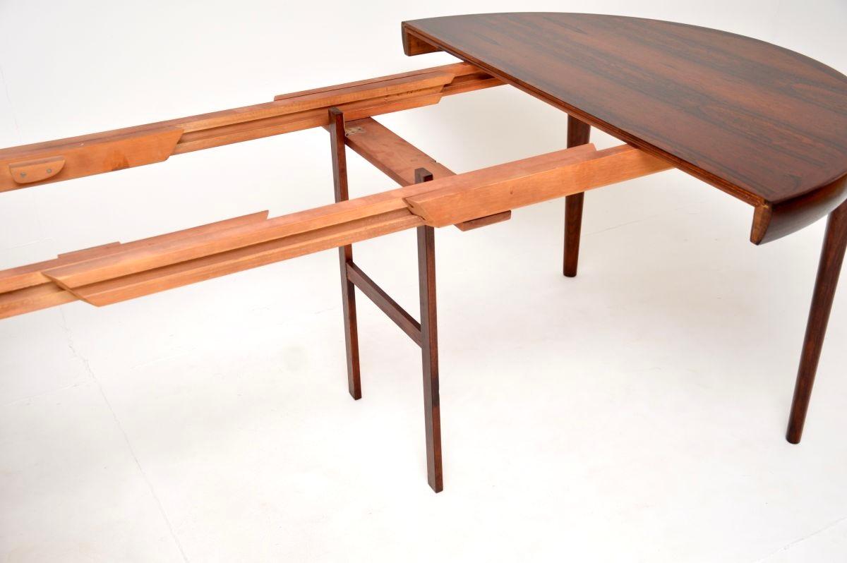 Table de salle à manger danoise Vintage par Ib Kofod-Larsen en vente 4