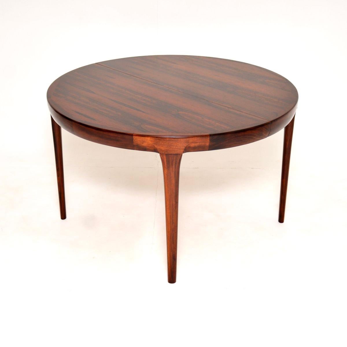 Table de salle à manger danoise Vintage par Ib Kofod-Larsen Bon état - En vente à London, GB