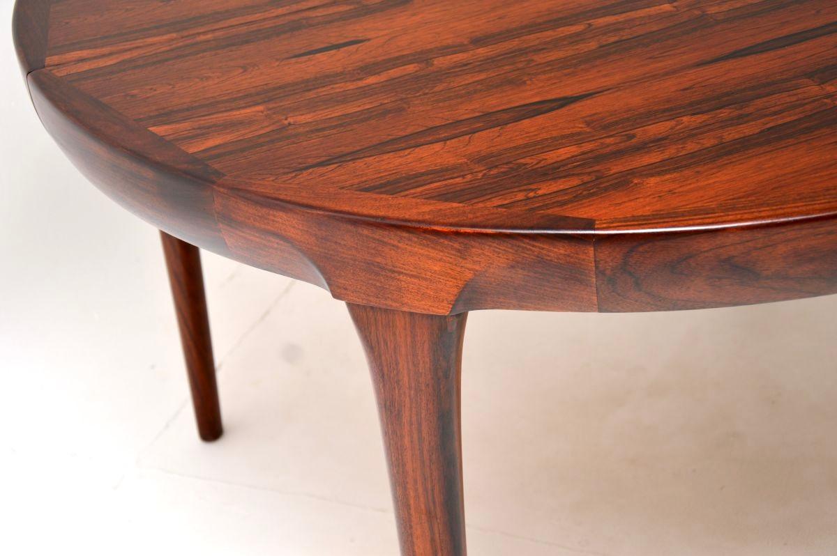 Bois Table de salle à manger danoise Vintage par Ib Kofod-Larsen en vente