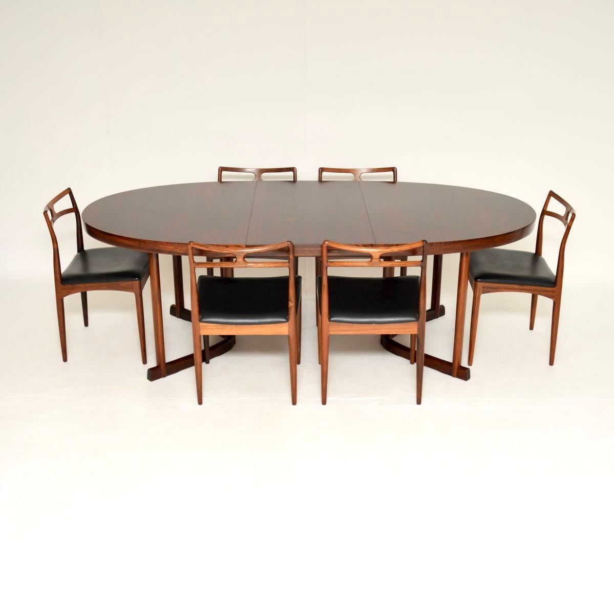 Danish Vintage Dining Table by Johannes Andersen en vente 5