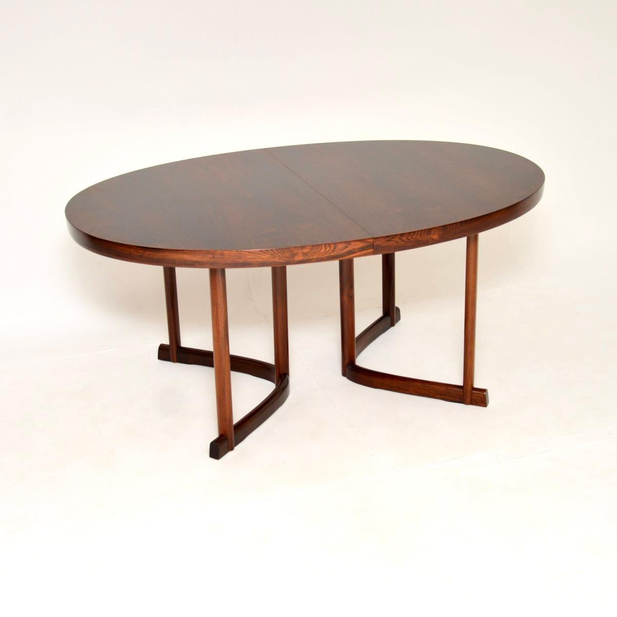Danois Danish Vintage Dining Table by Johannes Andersen en vente