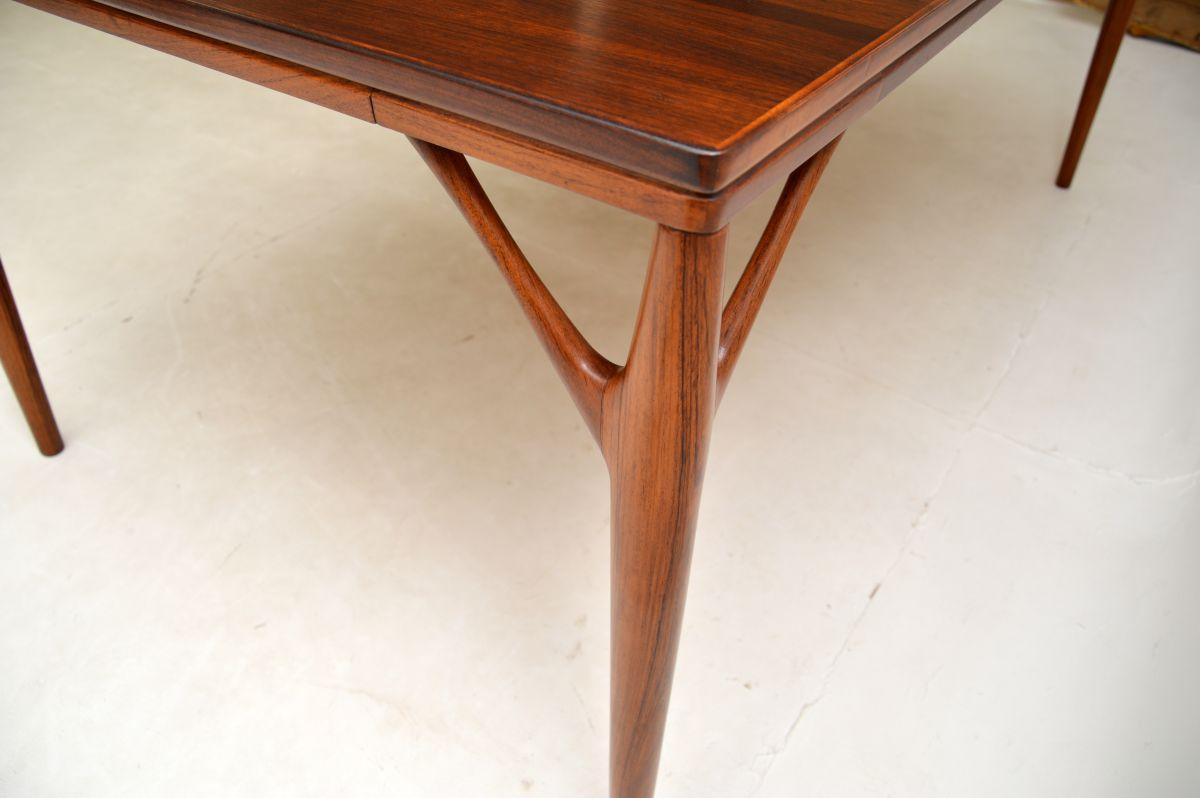 Danish Vintage Dining Table by Willy Sigh For Sale 3