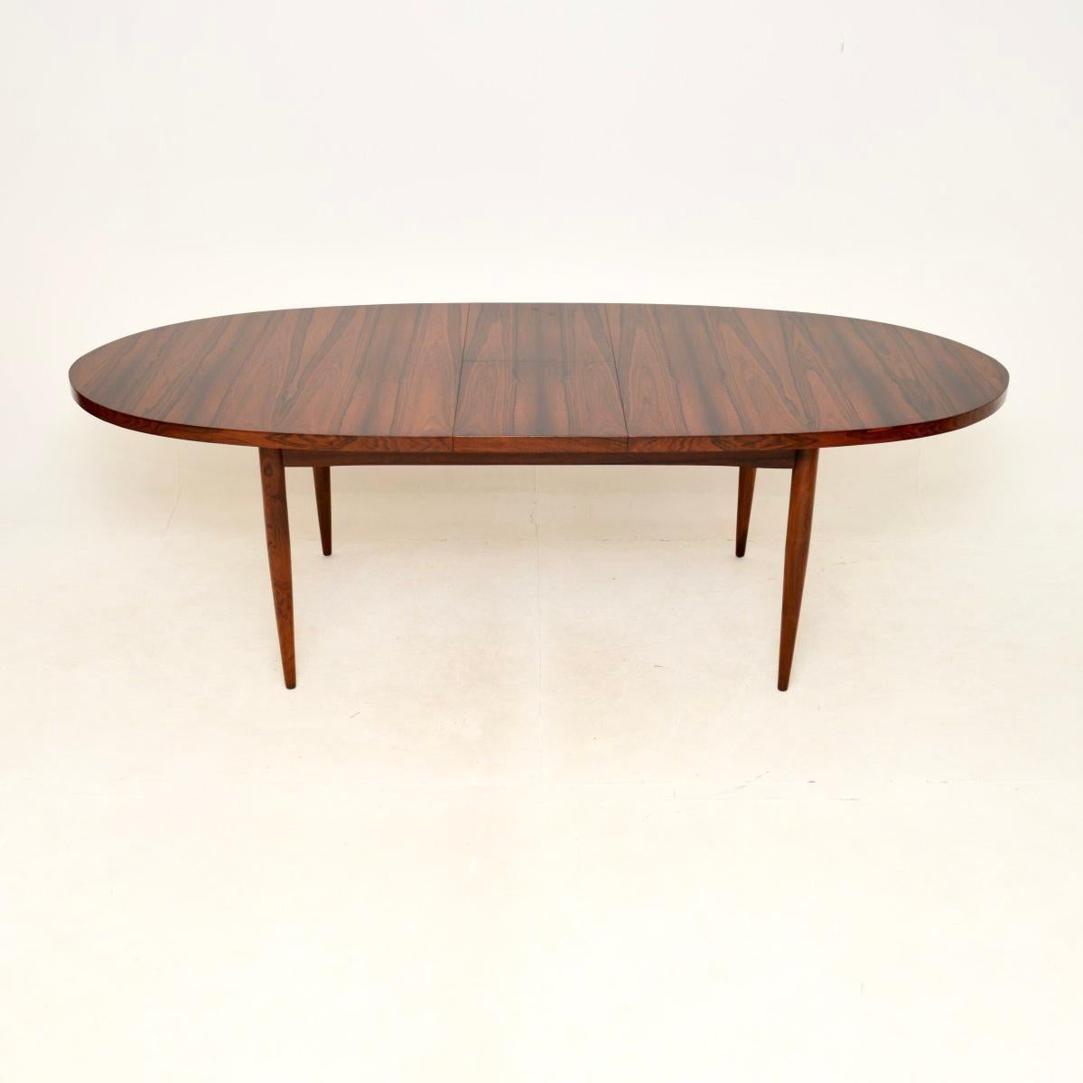 Danish Vintage Dining Table In Good Condition For Sale In London, GB