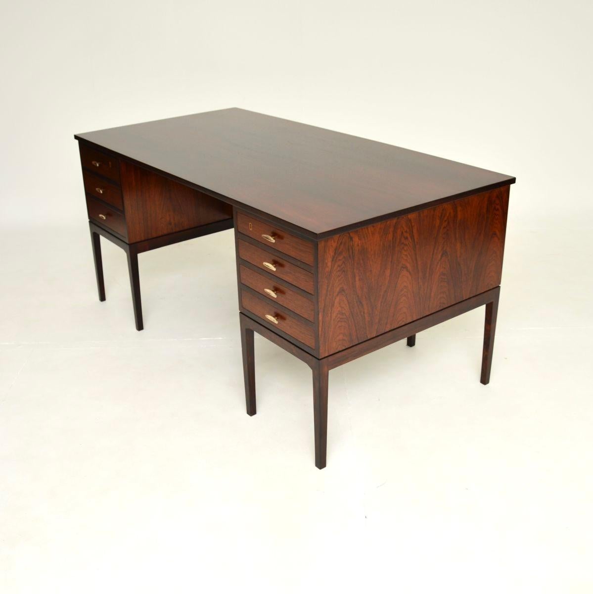 Bureau de direction vintage danois par Arne Holst-Christensen Bon état - En vente à London, GB