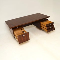 Scrivania direzionale vintage danese di Jorgen Pedersen