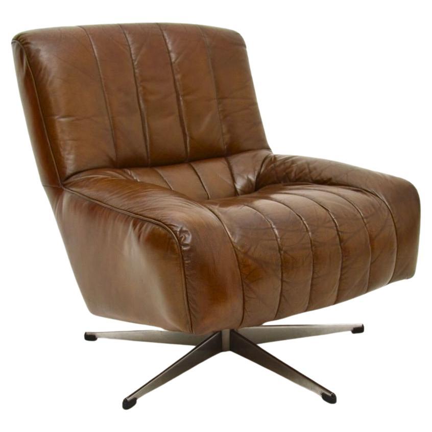 What does swivel chair mean?