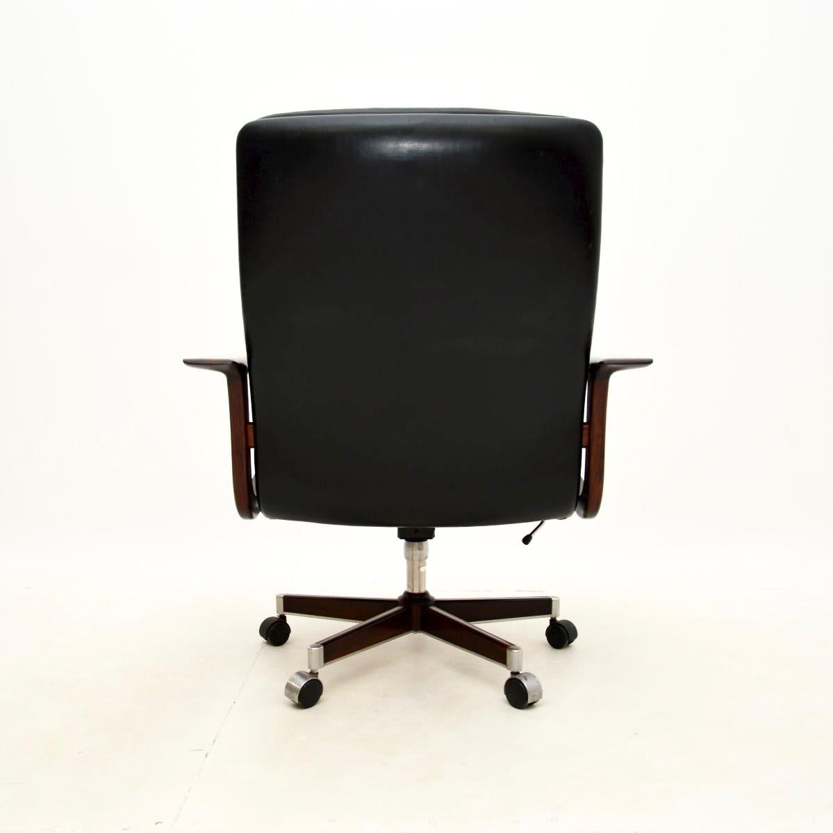 Dänischer Vintage-Schreibtischstuhl aus Leder von Arne Vodder im Angebot 1