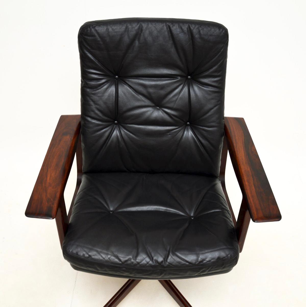 Dänischer Vintage-Schreibtischstuhl aus Leder von Arne Vodder im Angebot 2