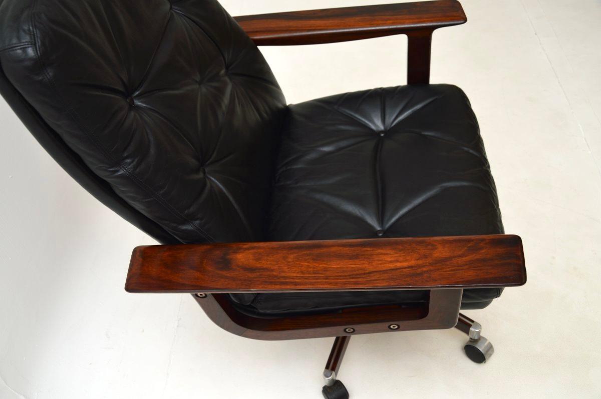 Dänischer Vintage-Schreibtischstuhl aus Leder von Arne Vodder im Angebot 3