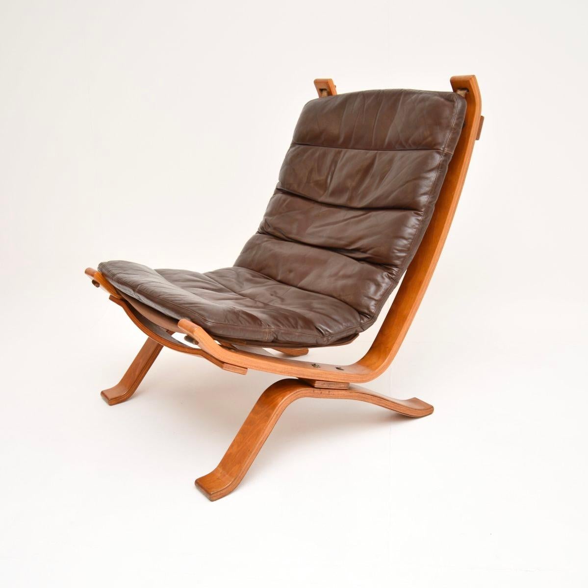 Late 20th Century Danish Vintage Leather Lounge Chair by Bramin