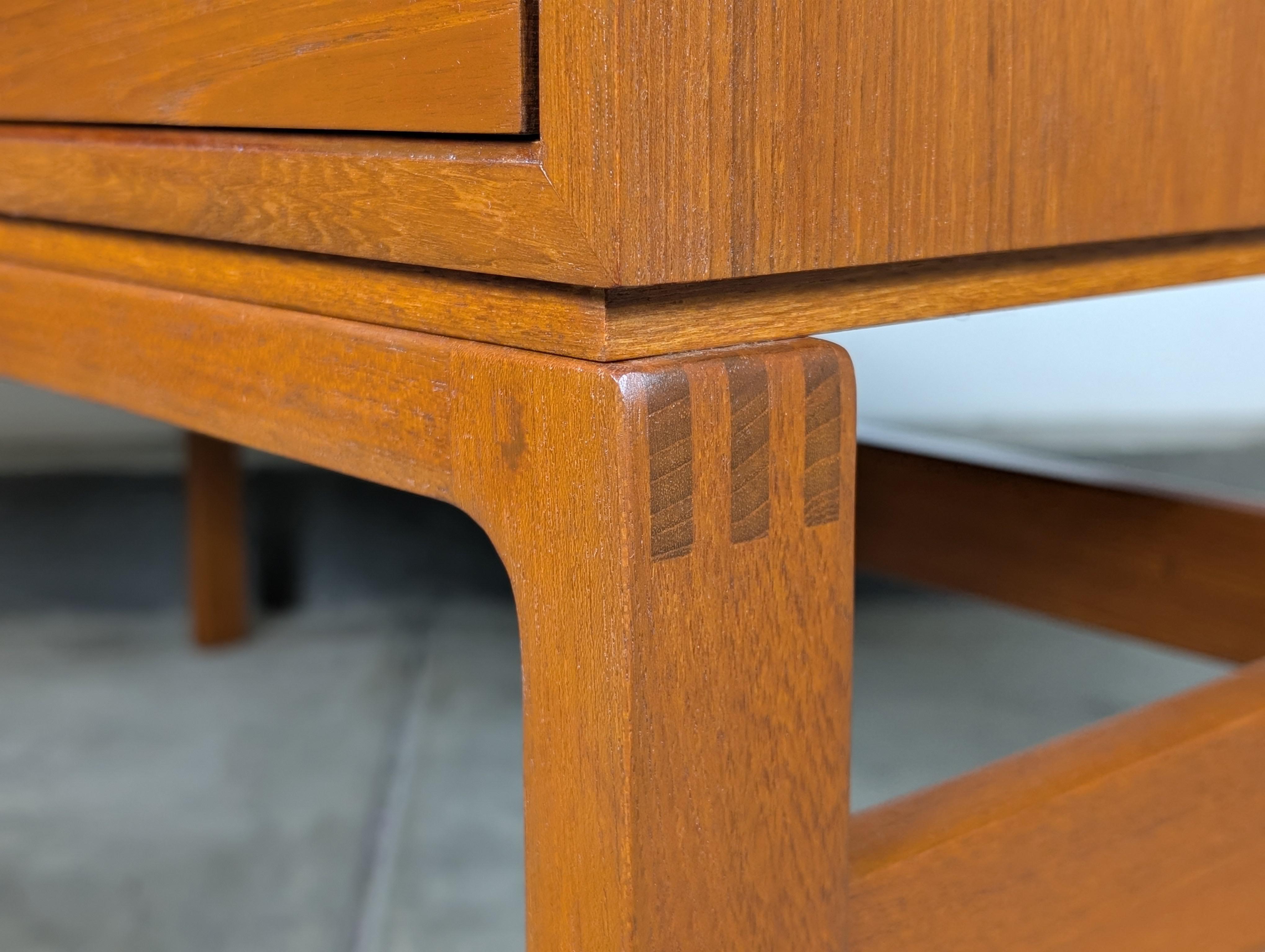 Danish Vintage Mid Century Modern Teak Desk by Arne Wahl Iversen, c.1960s For Sale 5