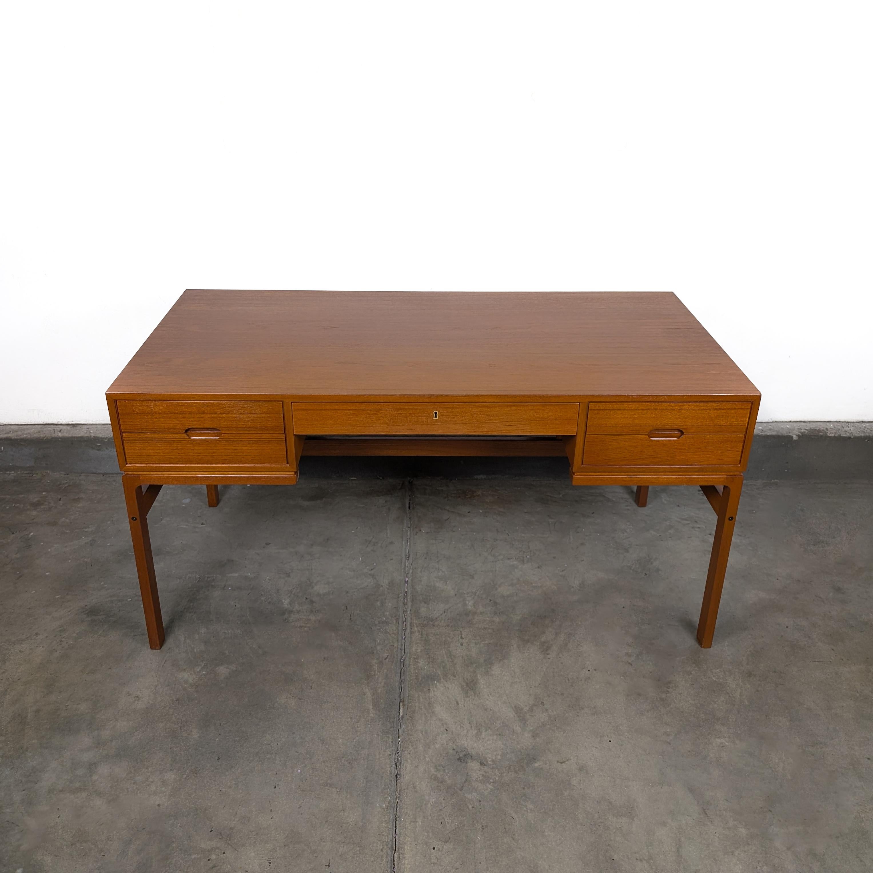 Danish Vintage Mid Century Modern Teak Desk by Arne Wahl Iversen, c.1960s For Sale 12