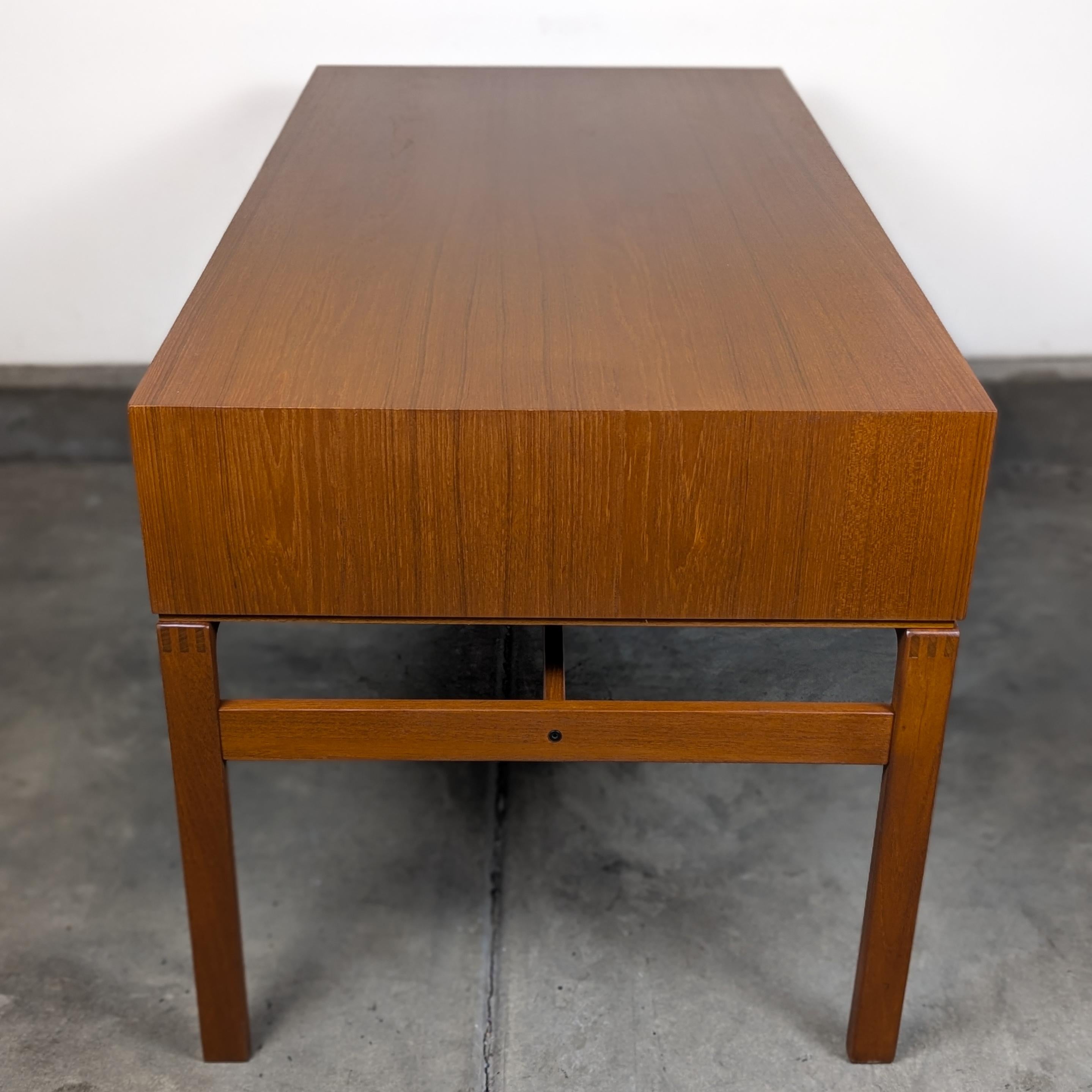 Danish Vintage Mid Century Modern Teak Desk by Arne Wahl Iversen, c.1960s In Excellent Condition For Sale In Chino Hills, CA