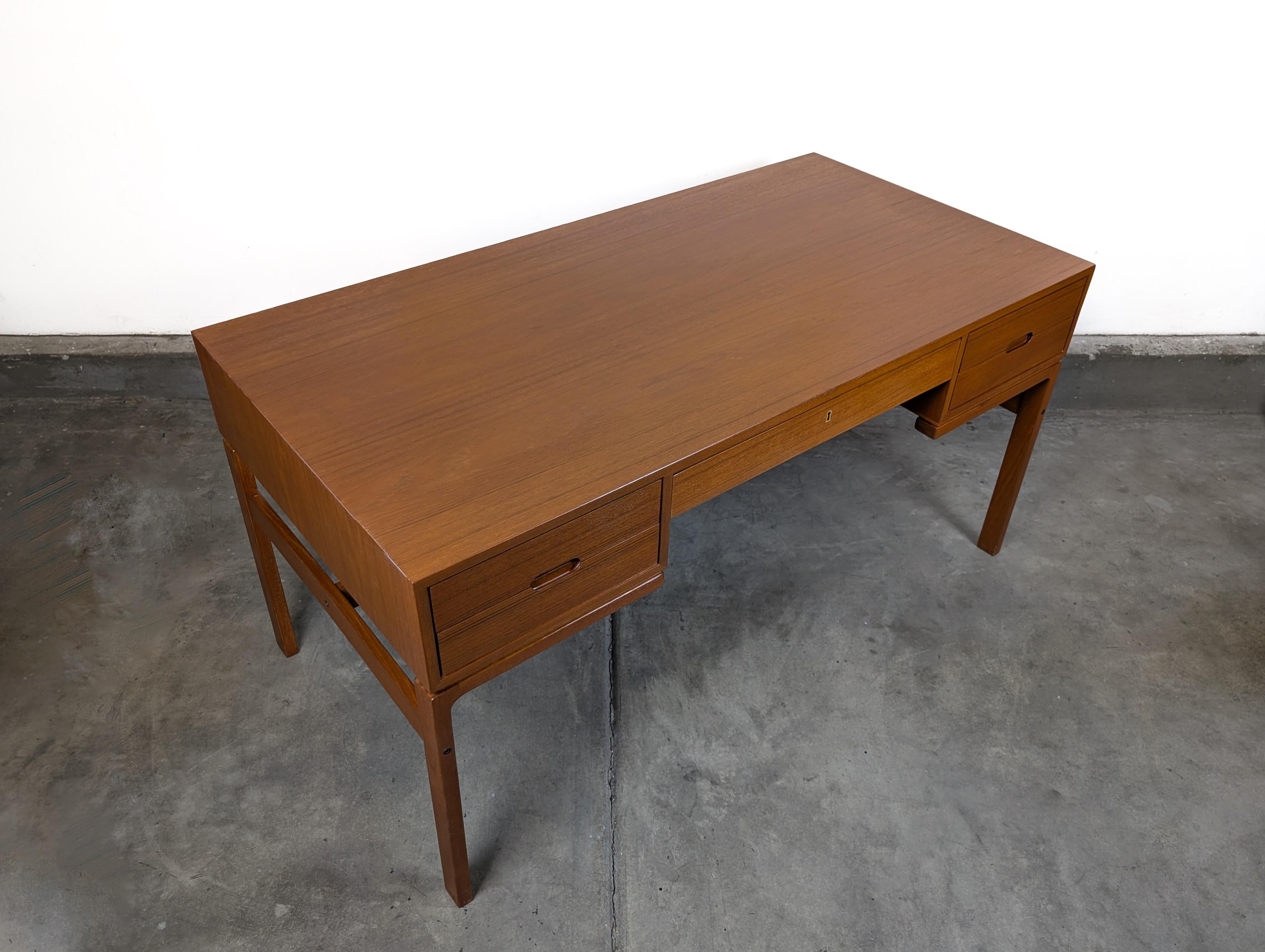 Danish Vintage Mid Century Modern Teak Desk by Arne Wahl Iversen, c.1960s For Sale 2