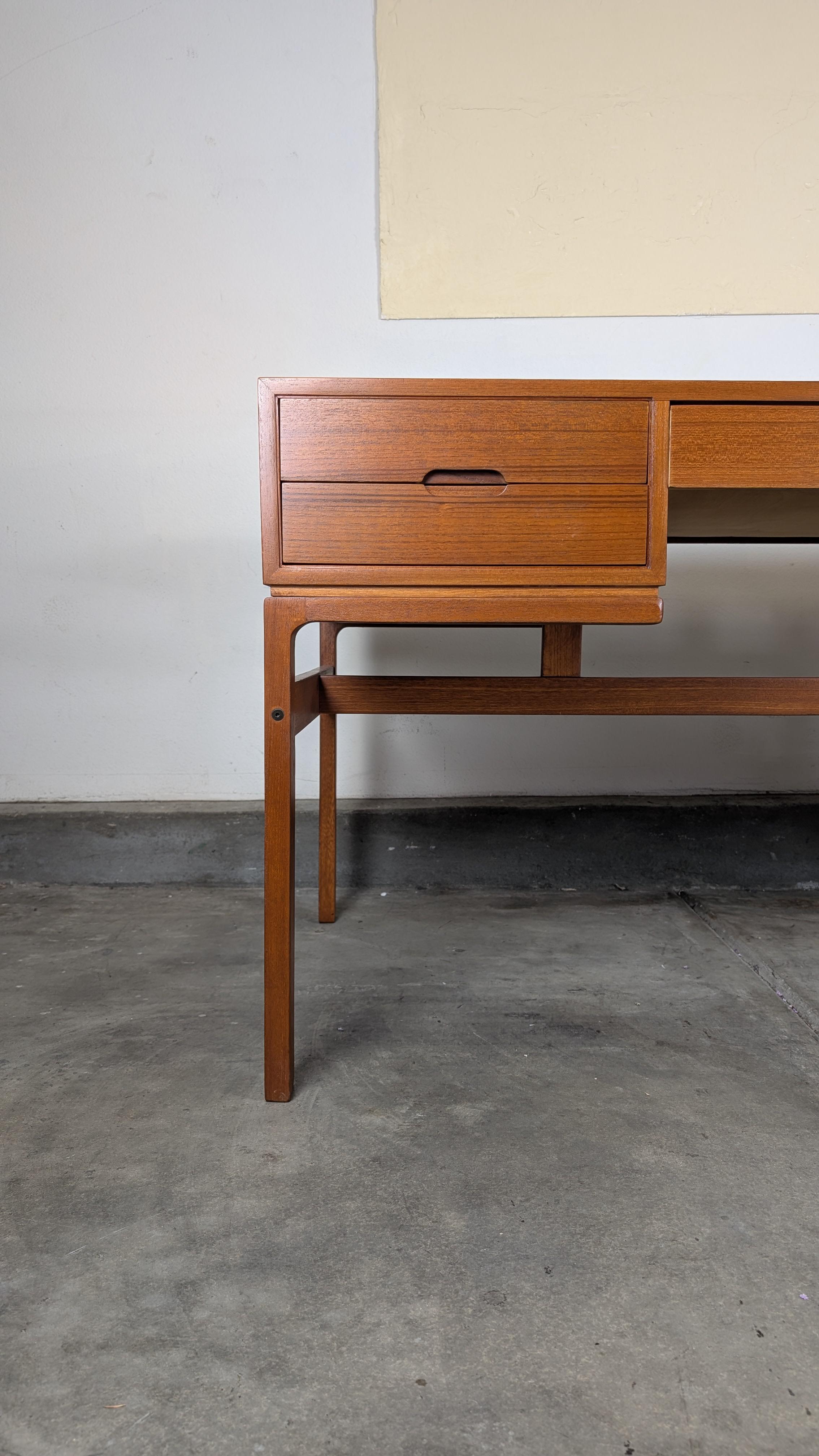 Danish Vintage Mid Century Modern Teak Desk by Arne Wahl Iversen, c.1960s For Sale 3