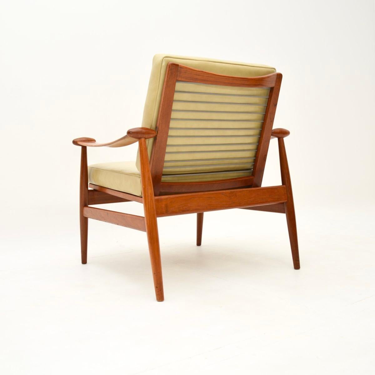 Danish Vintage Model 133 Armchair by Finn Juhl 2