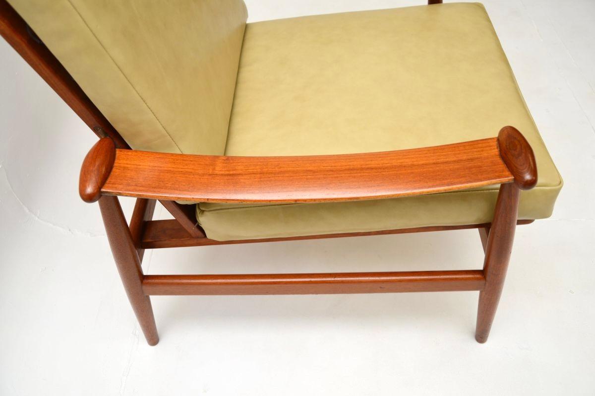 Danish Vintage Model 133 Armchair by Finn Juhl 3