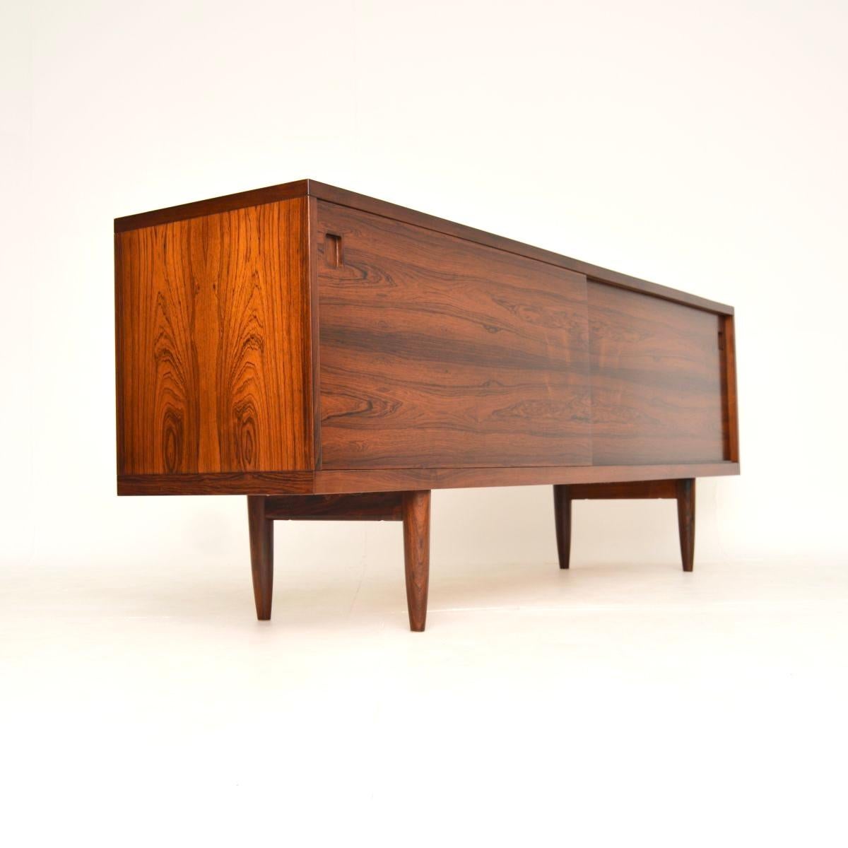 Mid-20th Century Danish Vintage Model 20 Sideboard by Niels Moller For Sale