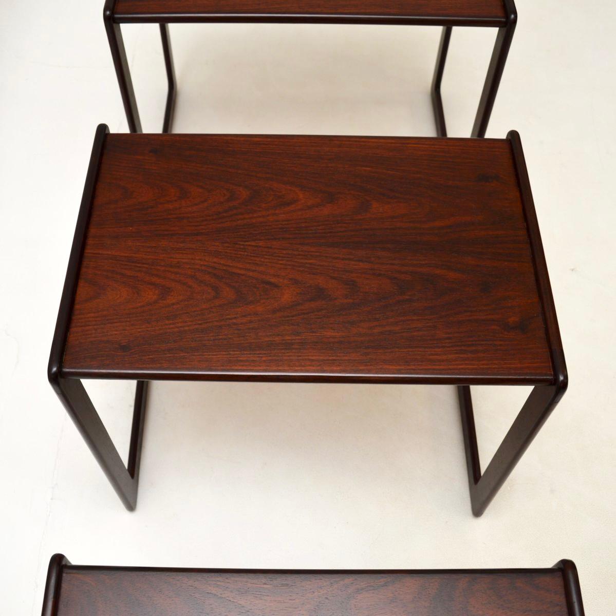 Tables gigognes vintage danoises par Arne Hovmand-Olsen en vente 3