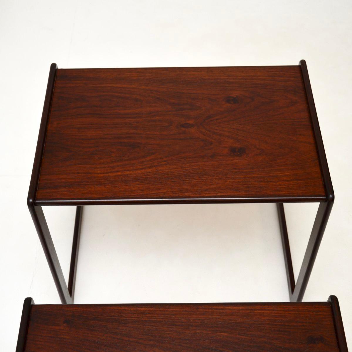 Tables gigognes vintage danoises par Arne Hovmand-Olsen en vente 2