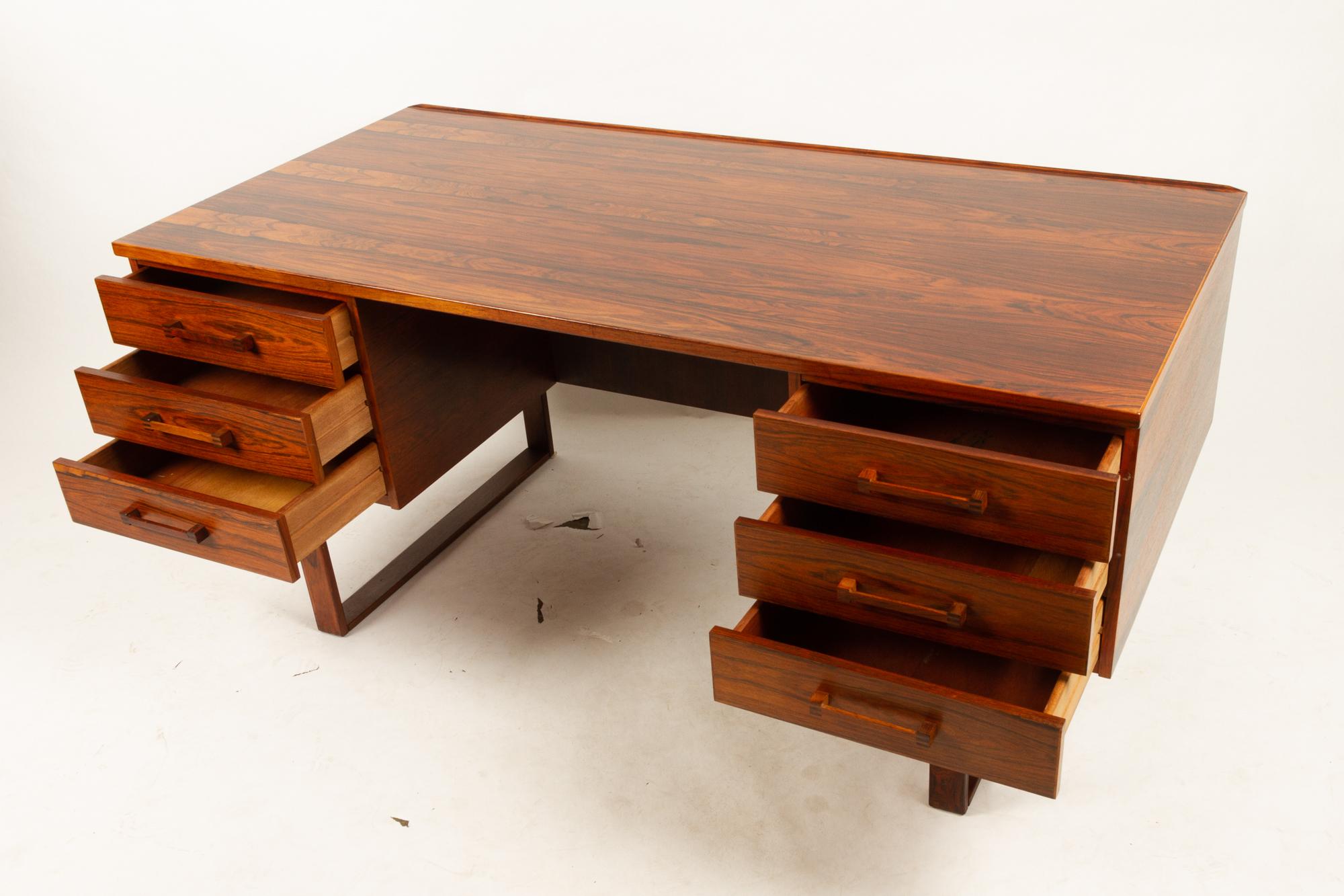 Danish Vintage Rosewood Desk by Henning Jensen & Torben Valeur, 1960s 6
