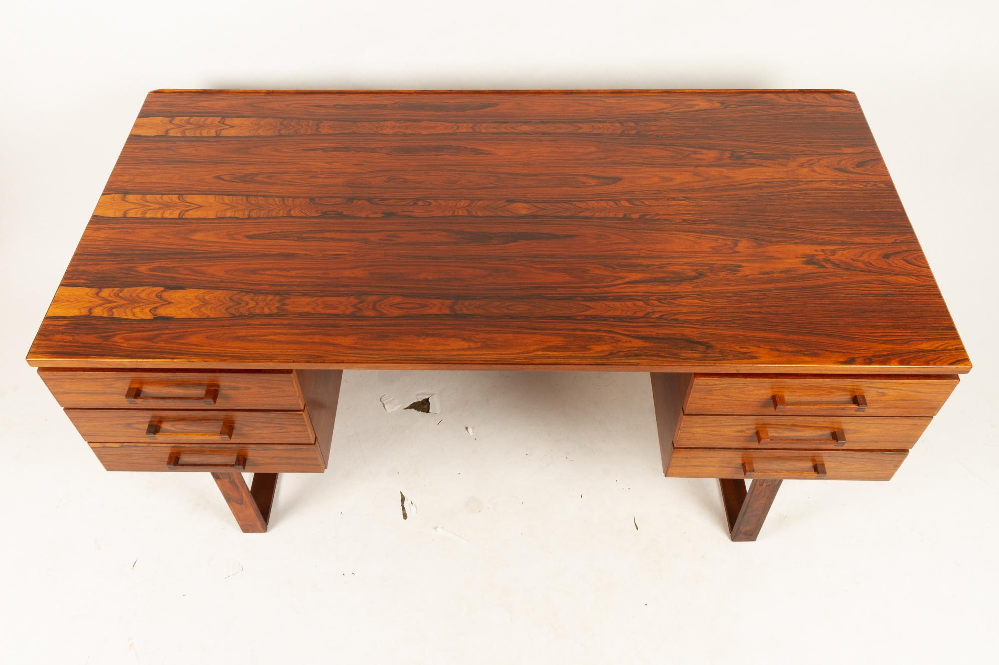 Danish Vintage Rosewood Desk by Henning Jensen & Torben Valeur, 1960s 1