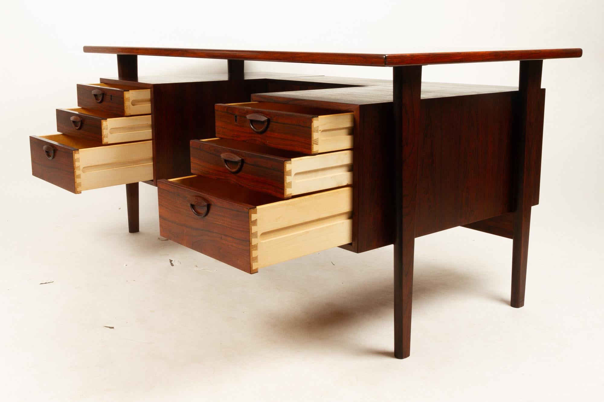 Danish Vintage Rosewood FM60 Desk by Kai Kristiansen, 1960s 6