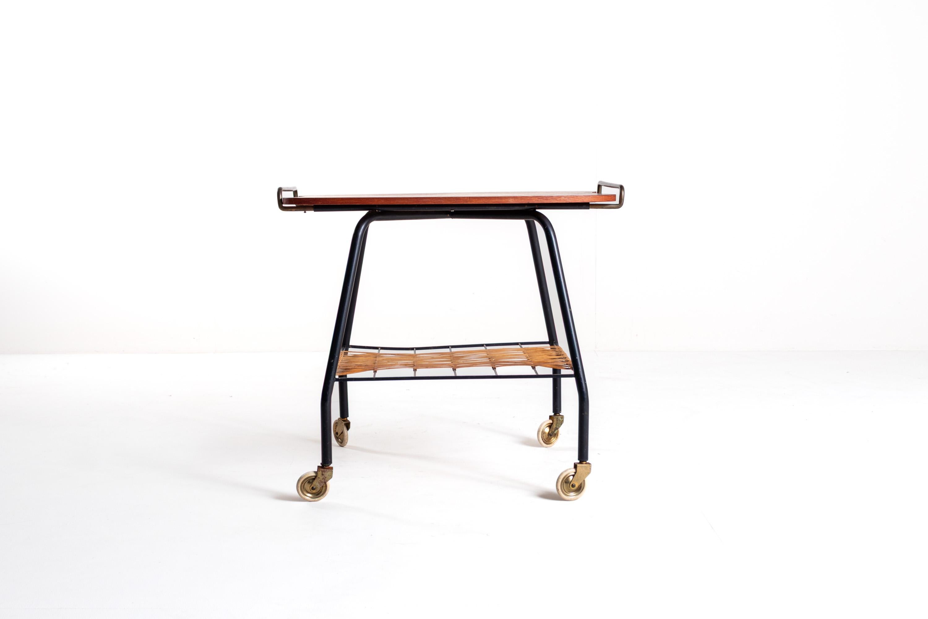 Danish Vintage Serving Cart / Tea Trolley from the 1950s In Good Condition For Sale In BERKEL EN RODENRIJS, NL