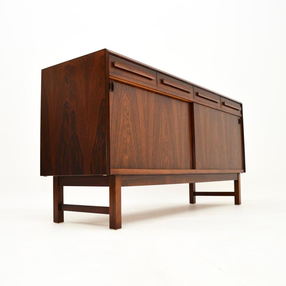 Dänisches Vintage-Sideboard von Bordum und Nielsen (Moderne der Mitte des Jahrhunderts) im Angebot