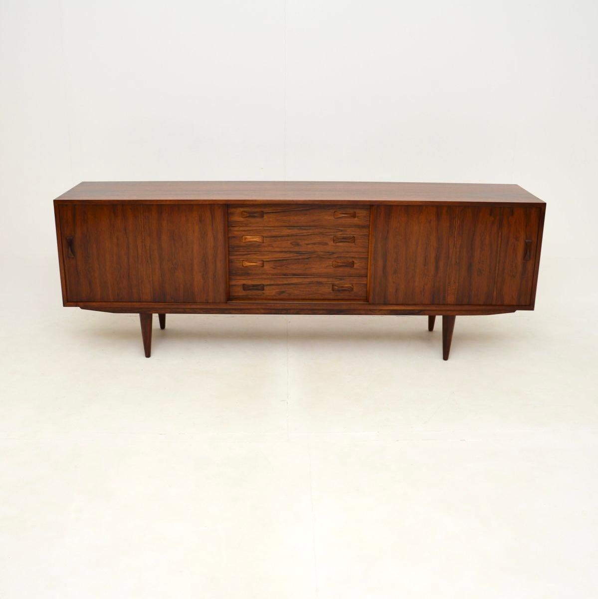 Mid-Century moderno Credenza vintage danese di Clausen and Son in vendita
