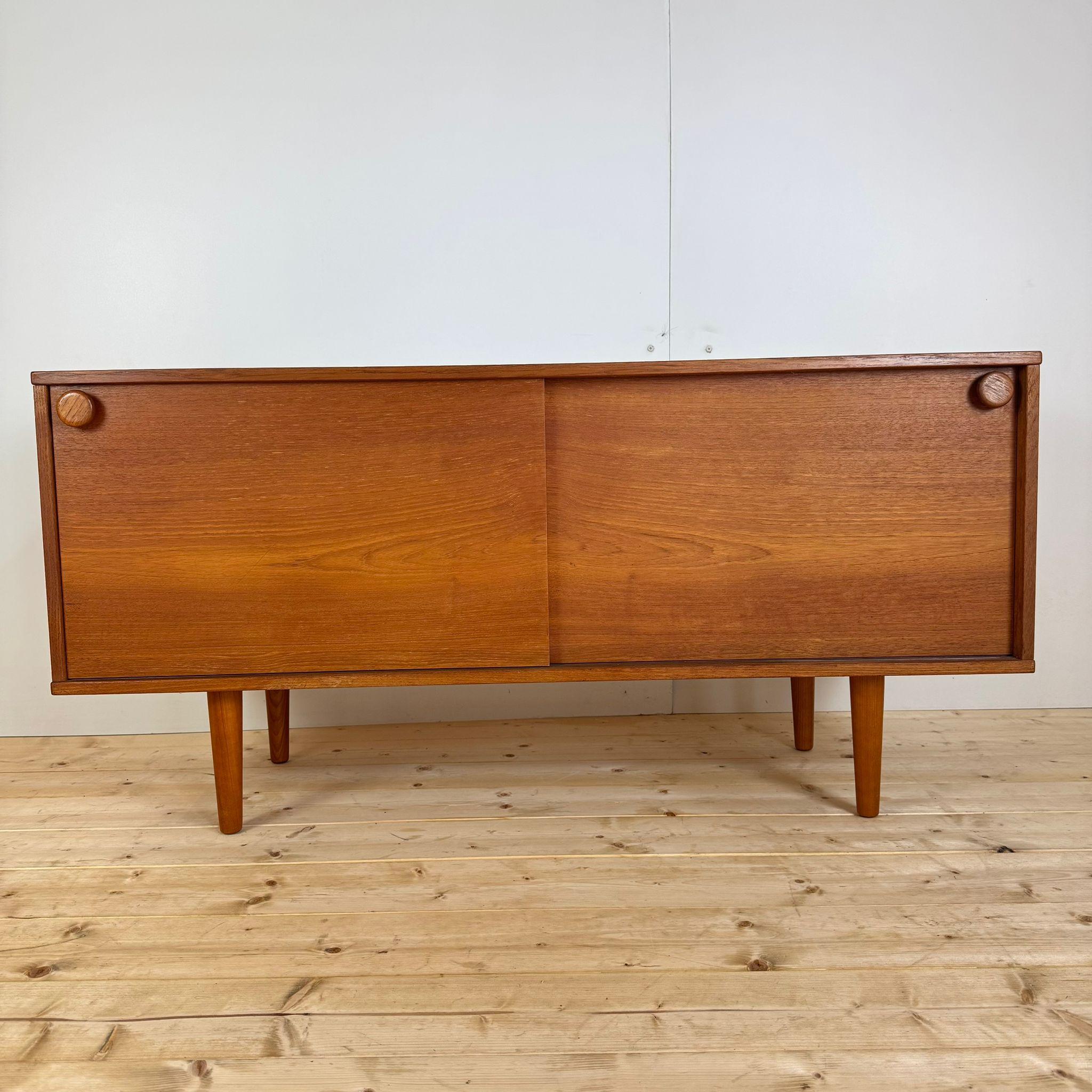 Veneer Danish vintage sideboard in teak, Denmark 1960s For Sale
