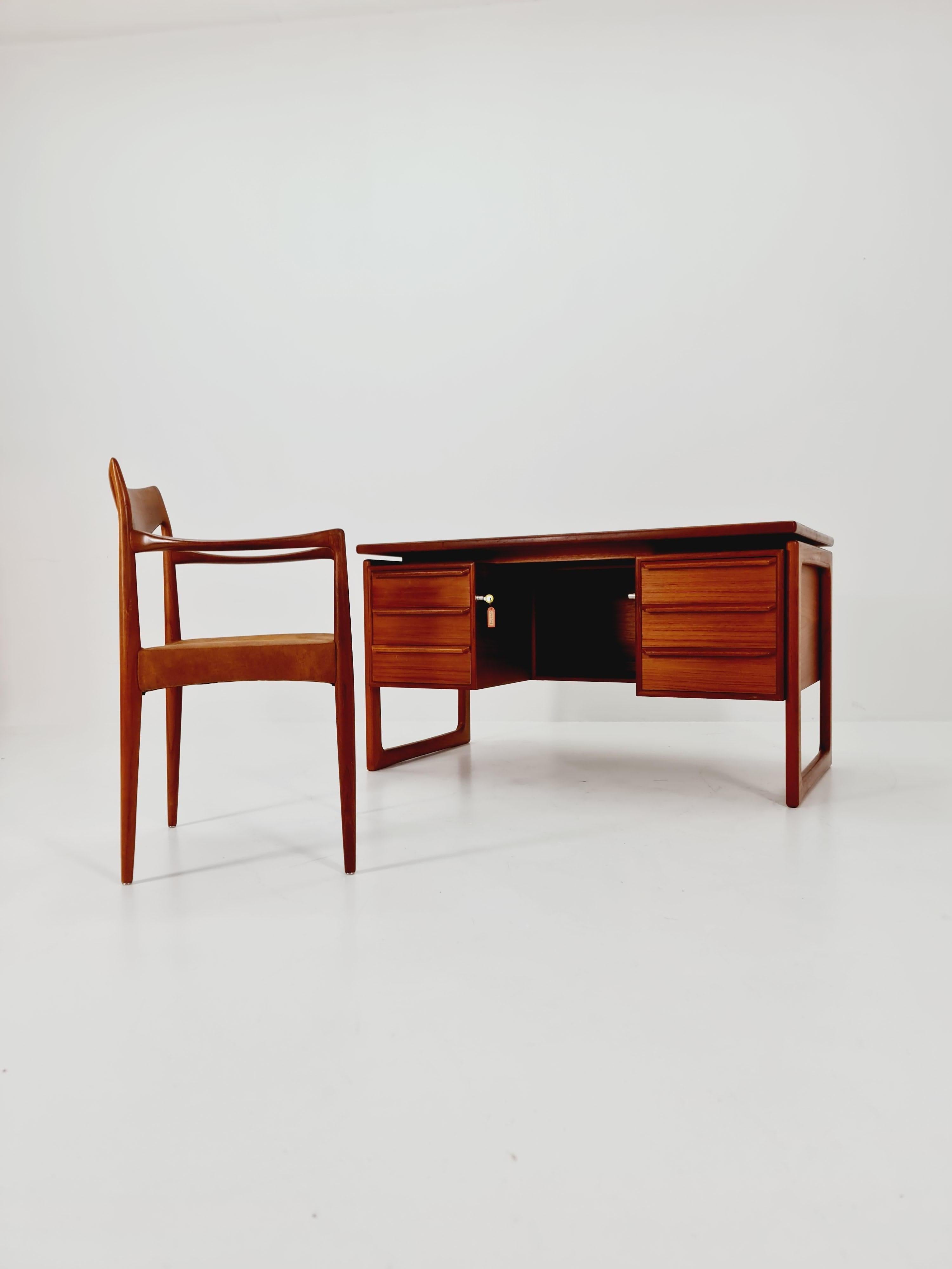 Mid-20th Century Danish vintage  Solid teak by Arne Vodder for GV Møbler, Denmark, 1960s For Sale