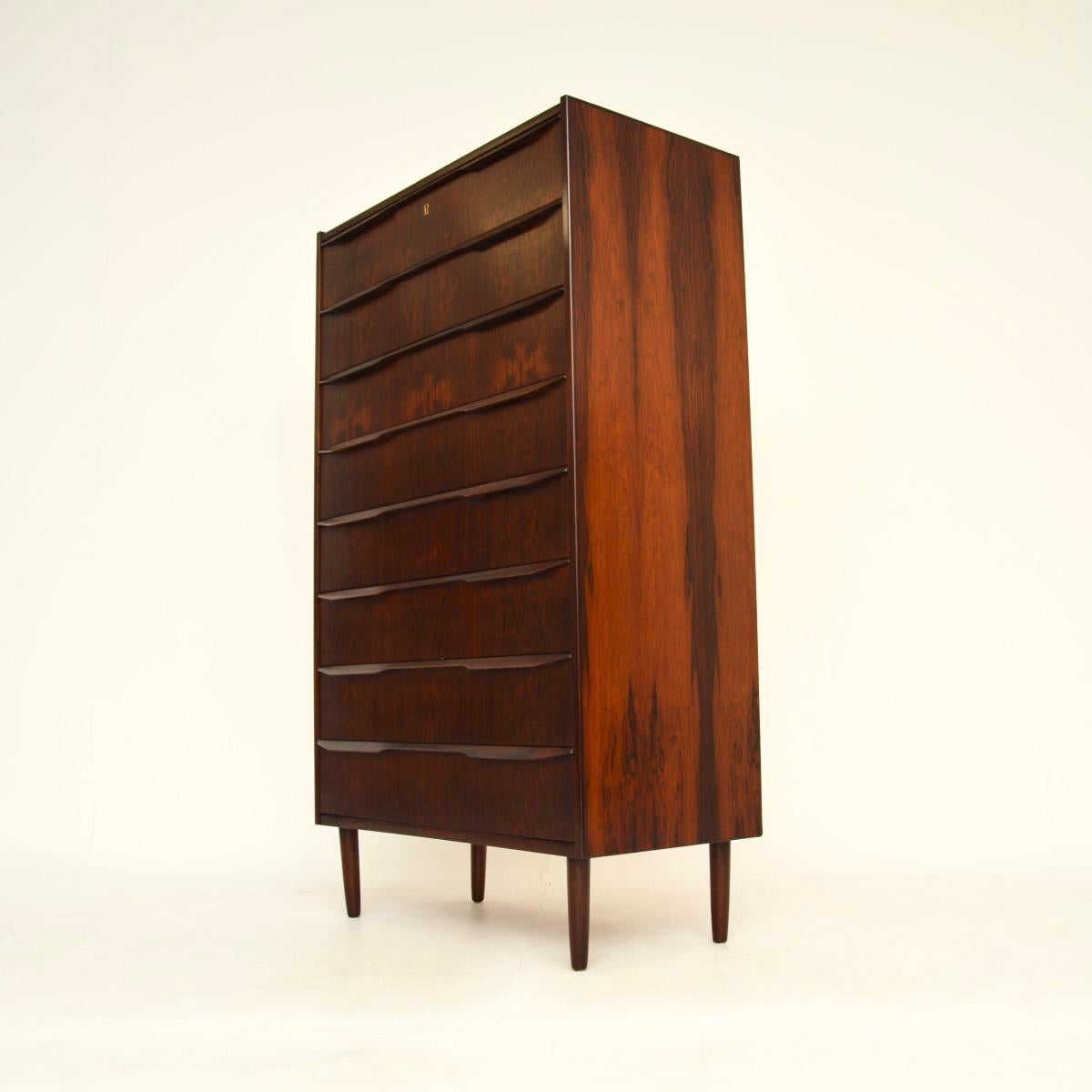 Danese Cassettiera danese vintage Tallboy in vendita