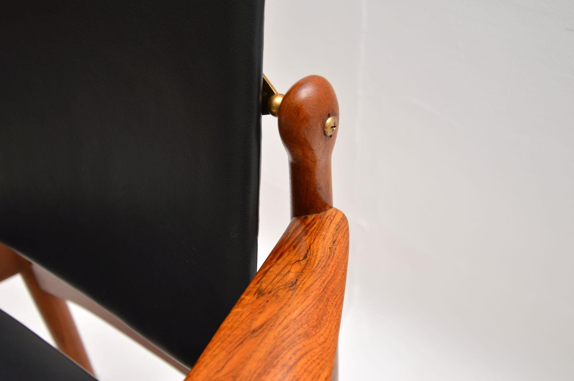 Dänischer Vintage-Sessel aus Teakholz und Leder von Arne Vodder im Angebot 6
