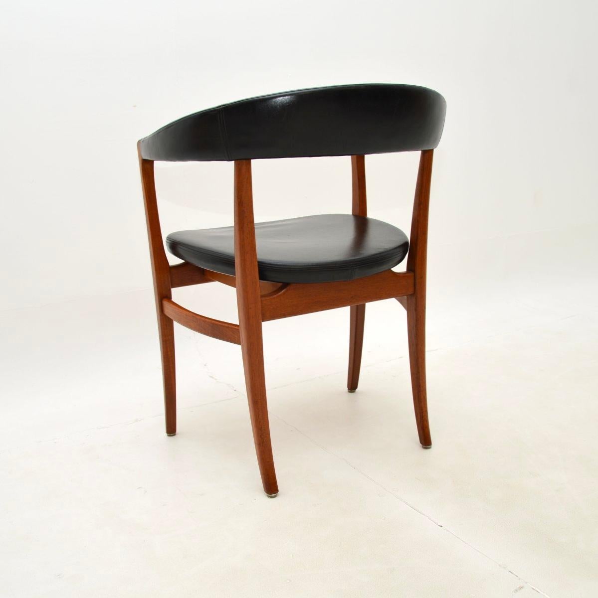 Scrivania/sedia danese vintage in teak e pelle In condizioni buone in vendita a London, GB