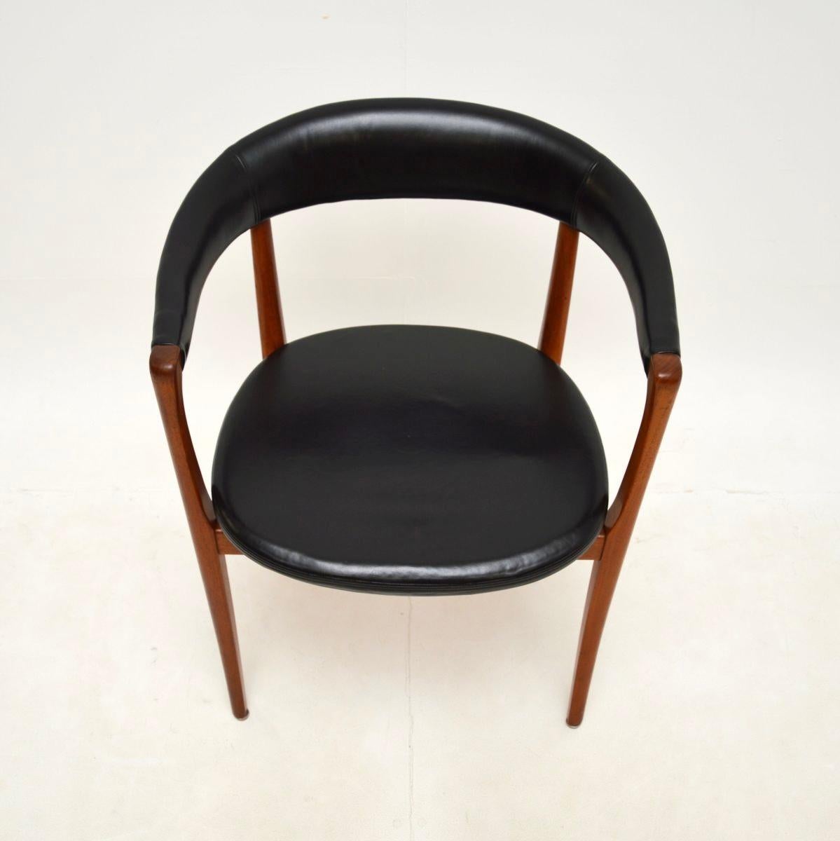 Pelle Scrivania/sedia danese vintage in teak e pelle in vendita