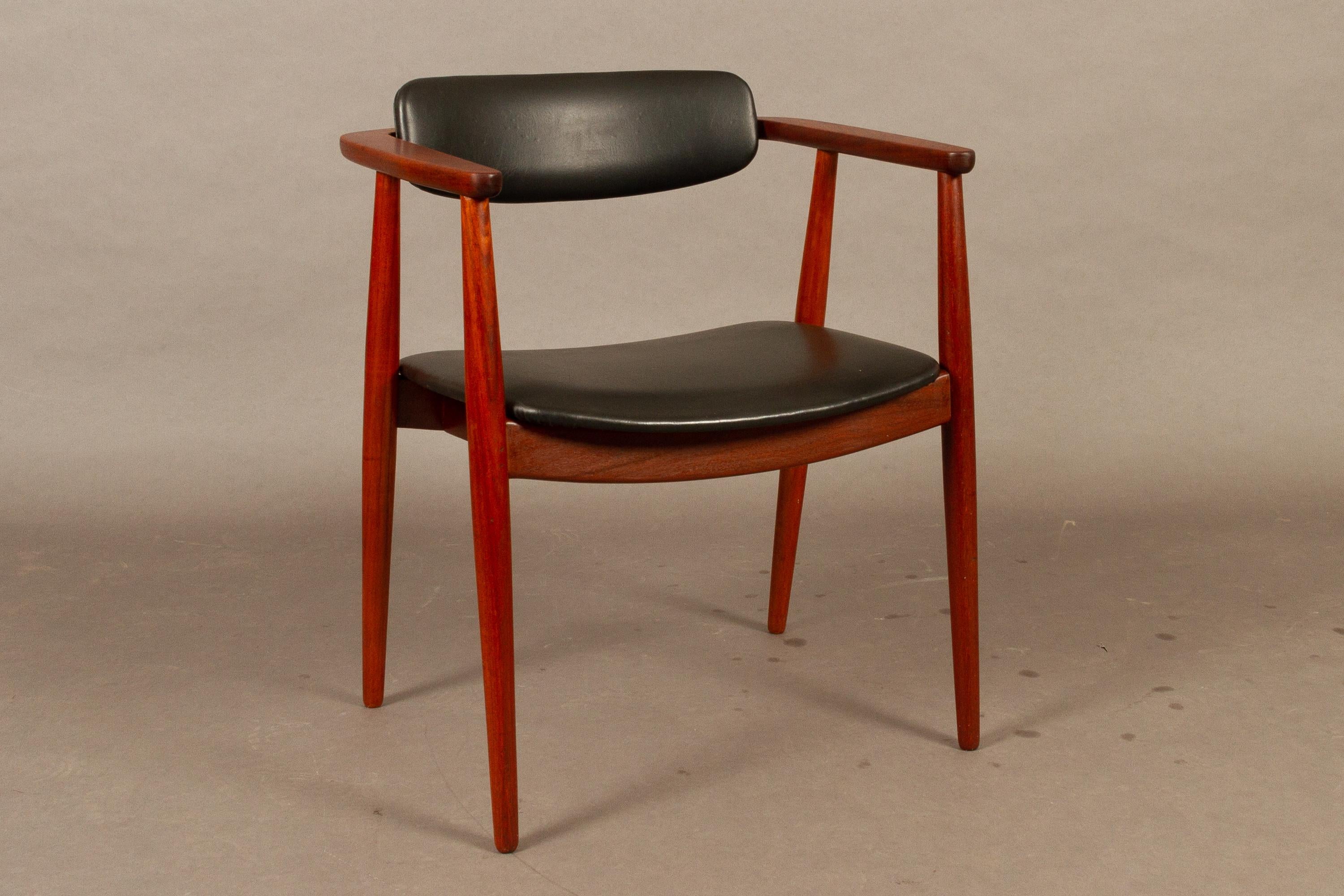 Danish Vintage Teak Armchair, 1960s In Good Condition In Asaa, DK