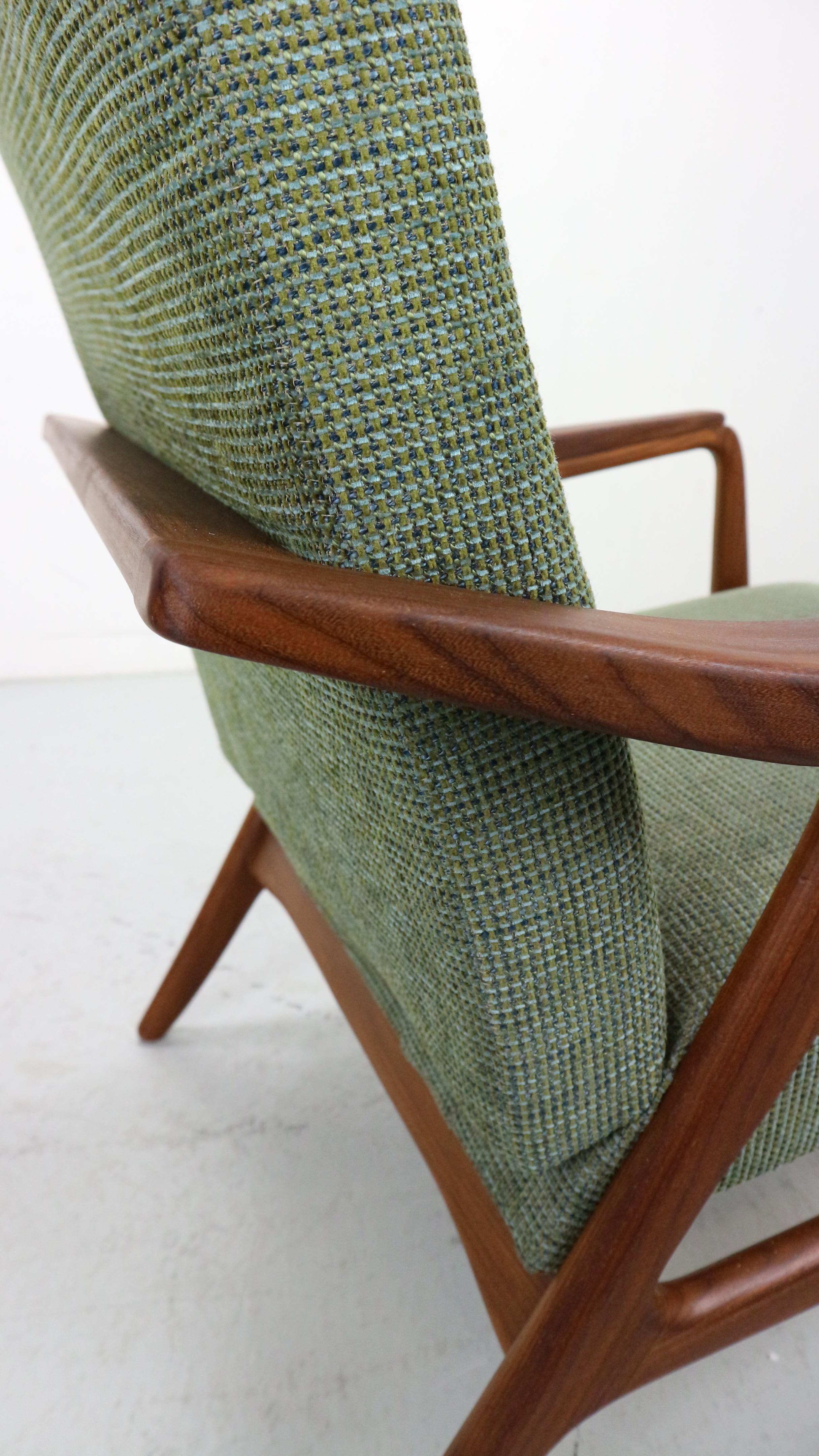 Danish vintage teak Armchair in green fabric, 1960's For Sale 11