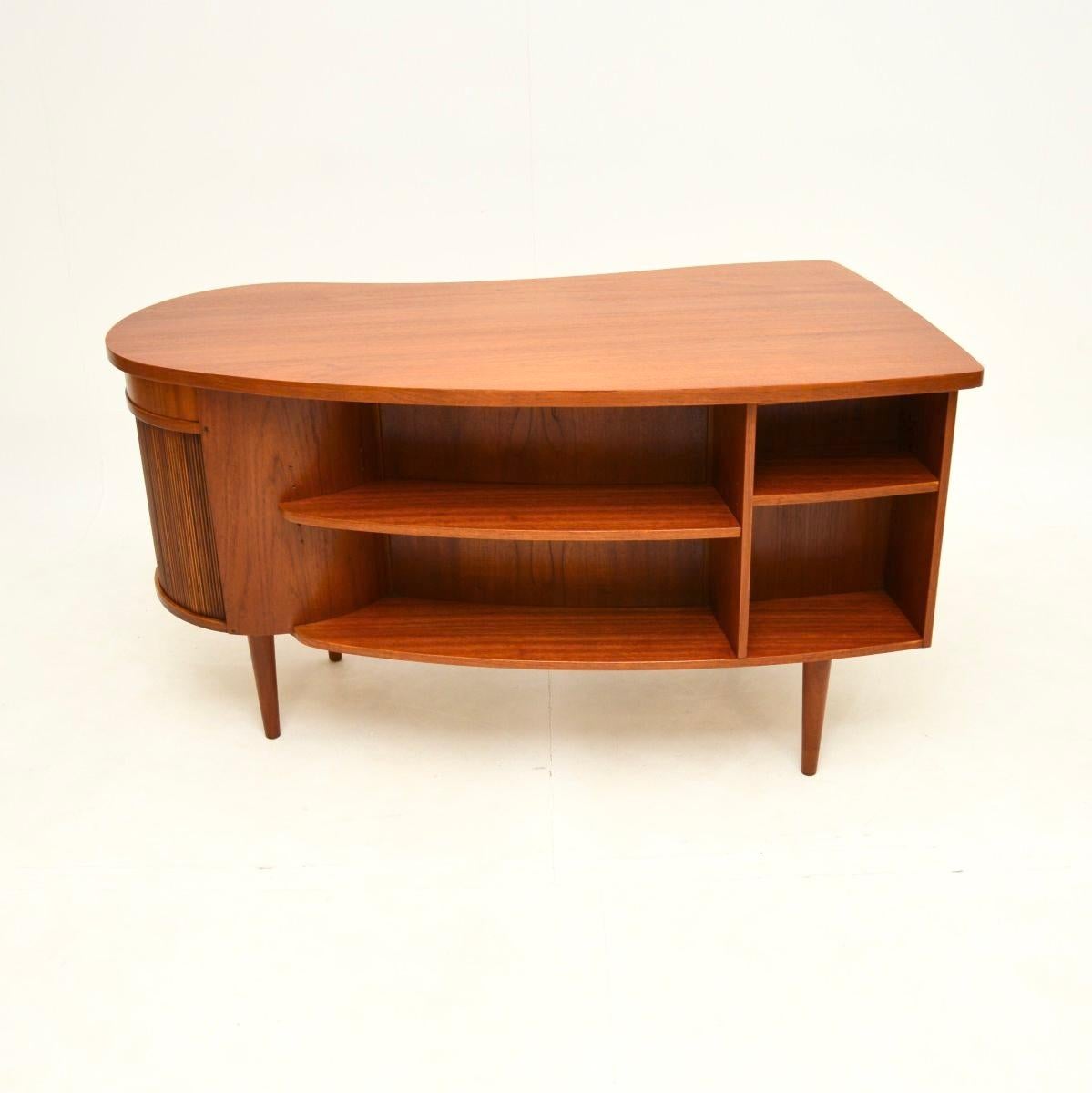 Scrivania vintage danese in teak di Kai Kristiansen in vendita 1