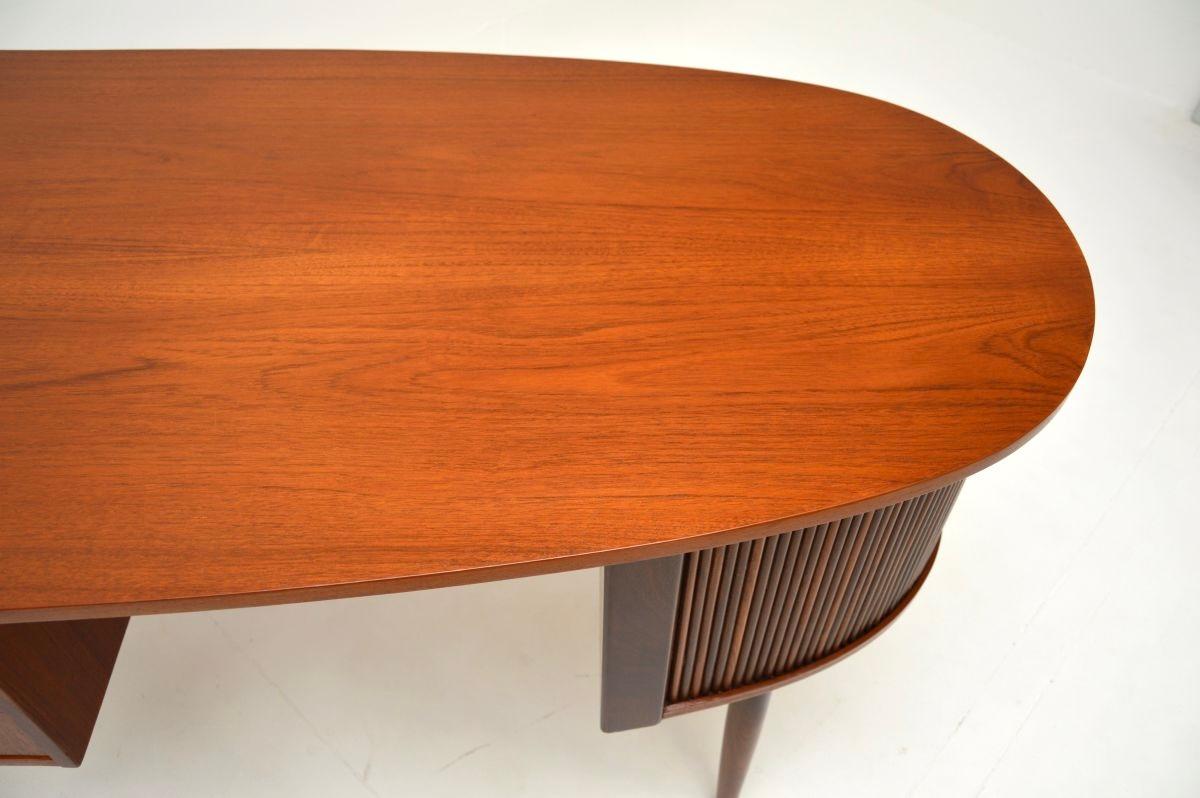 Dänischer Vintage Teak-Schreibtisch im Angebot 4