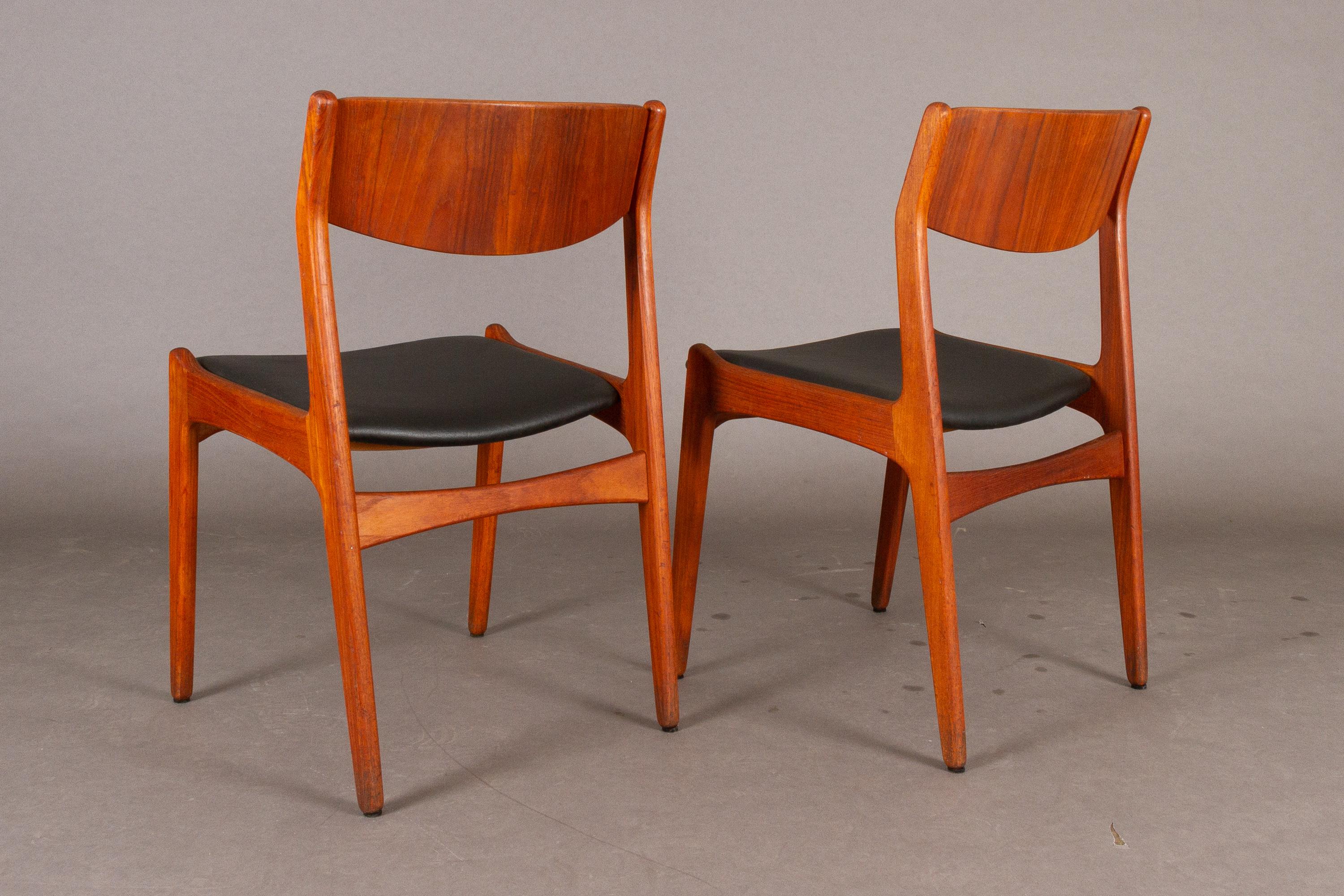 Danish Vintage Teak Dining Chairs, 1960s, Set of 2 In Good Condition In Asaa, DK