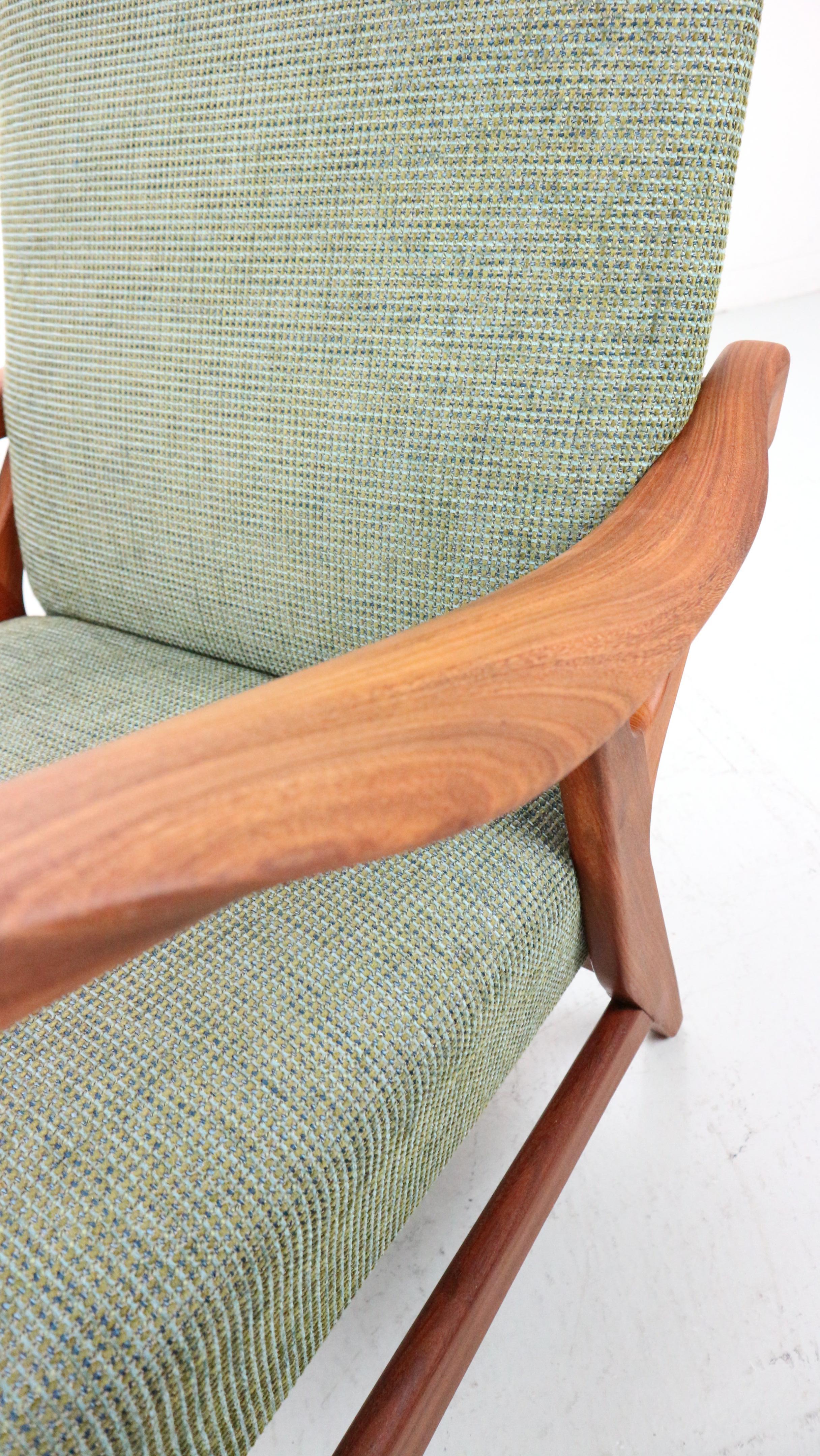 Danish vintage teak organic shaped Armchair in green fabric, 1960's For Sale 5
