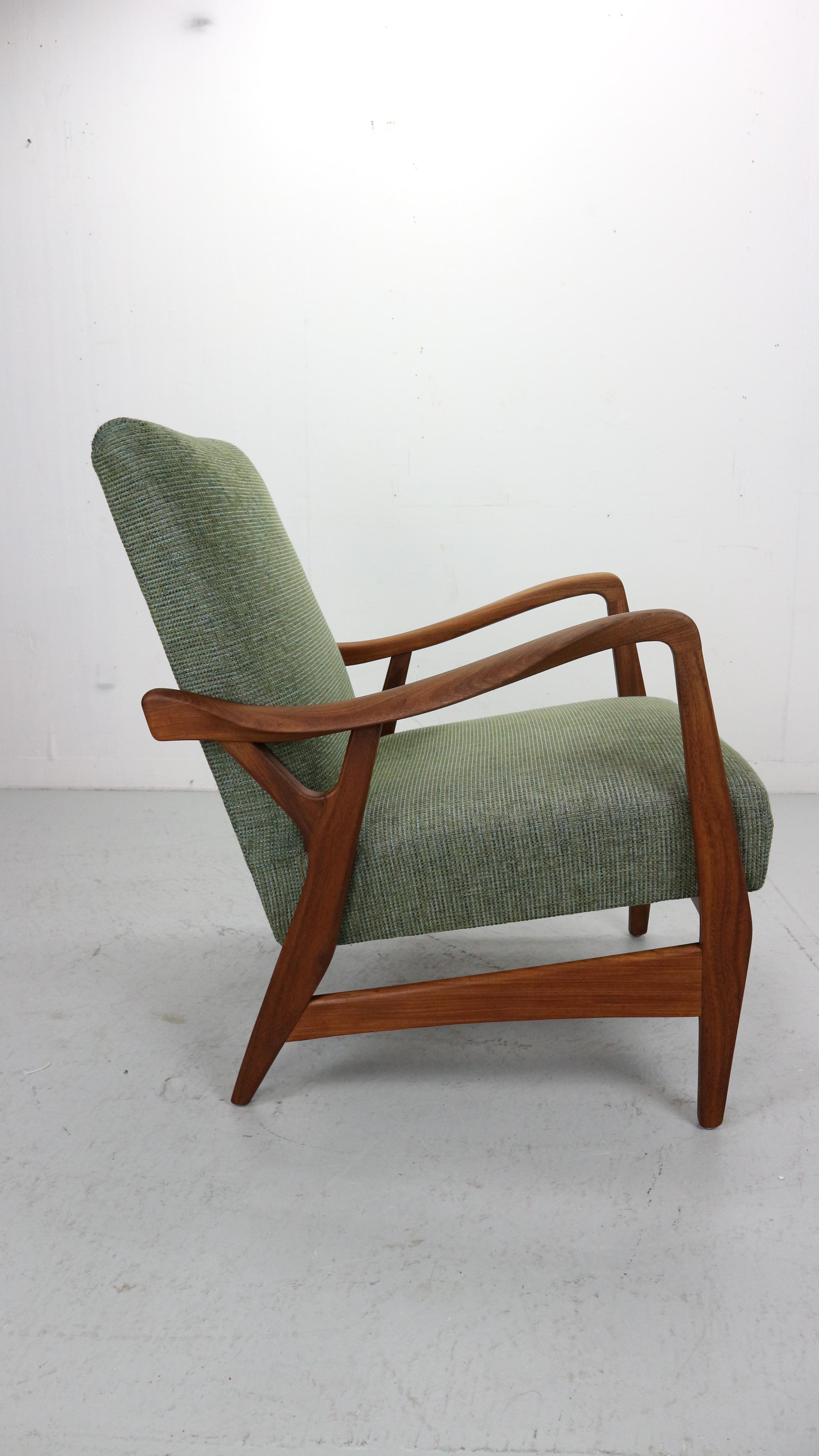 Danish vintage teak organic shaped Armchair in green fabric, 1960's In Good Condition For Sale In The Hague, NL