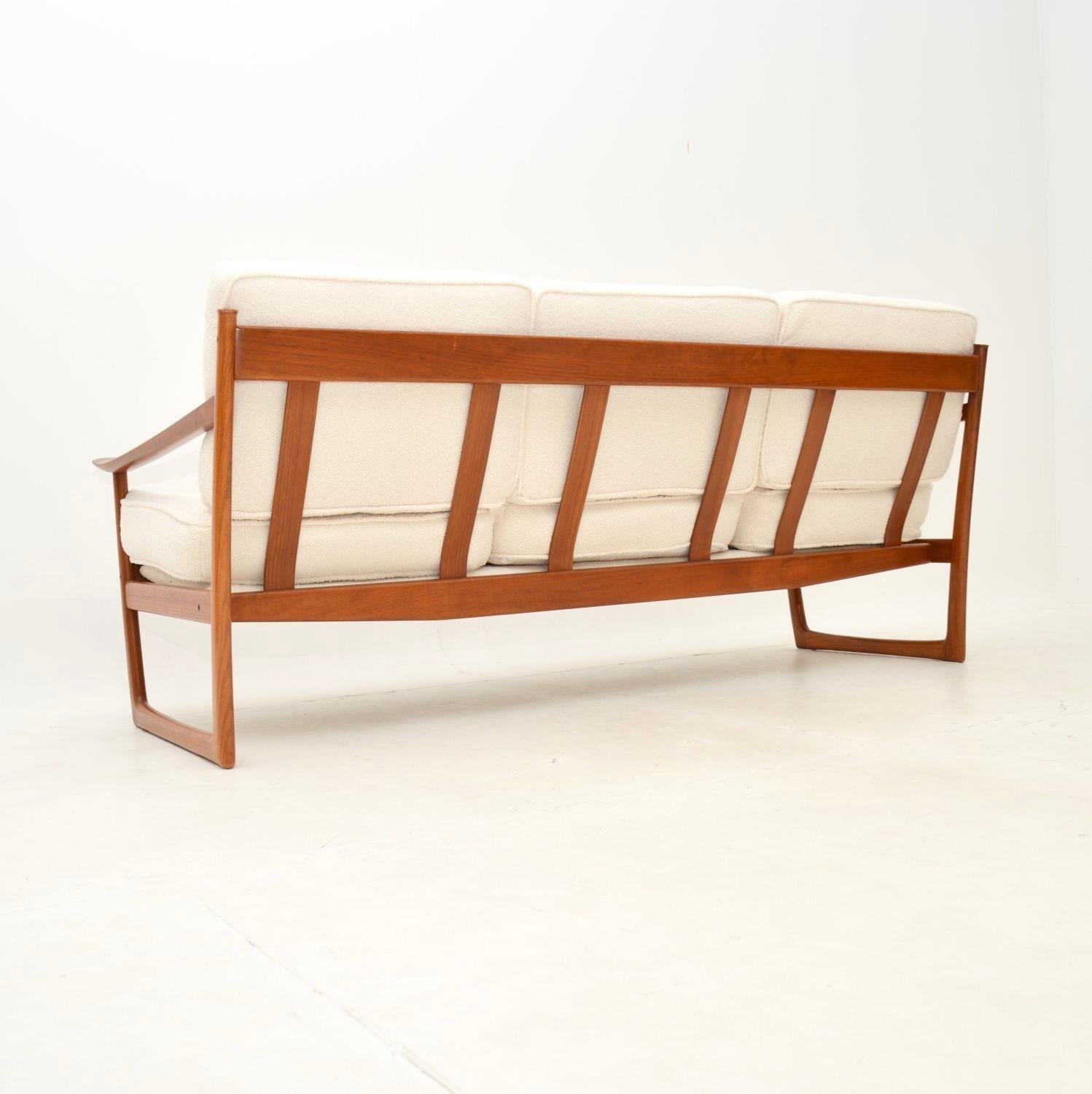 Danish Vintage Teak Sofa by Peter Hvidt and Orla Molgaard Nielsen For Sale 1
